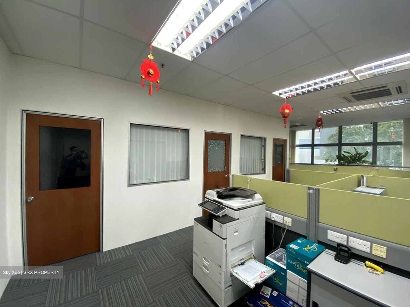 Woodlands Bizhub (D27), Office #577734541